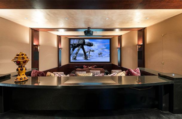 THEATER 21